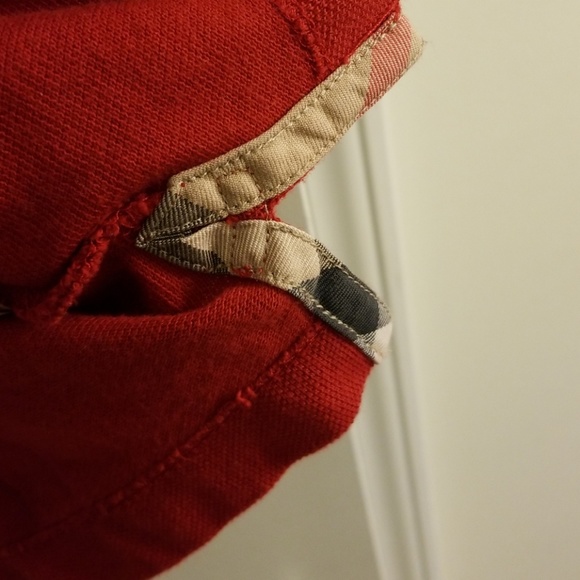 Red Burberry polo - Picture 6 of 6
